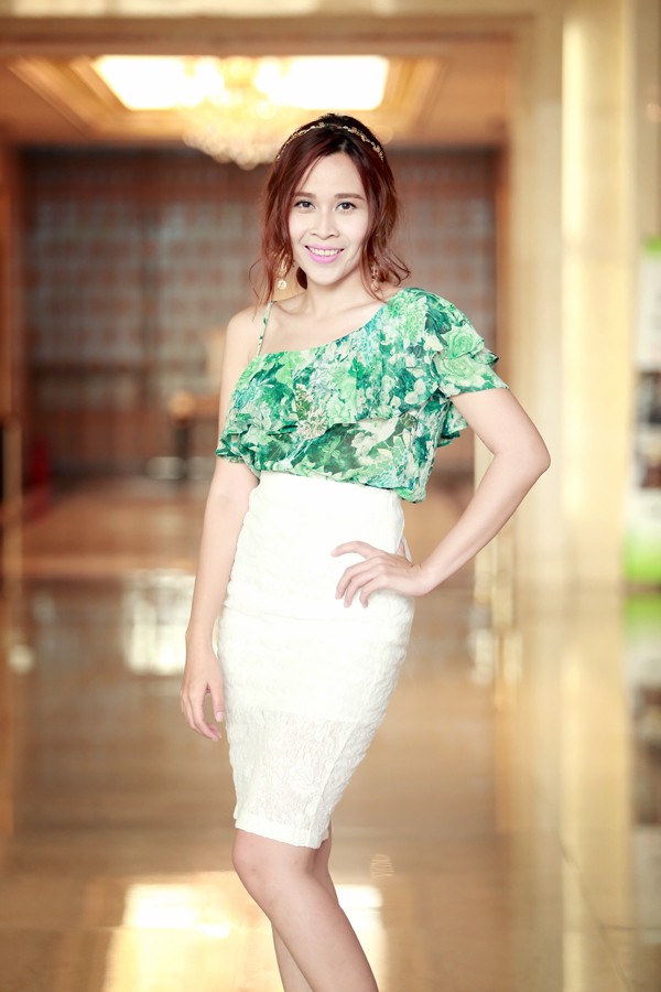 'Gái một con' Lưu Hương Giang khoe dáng thon thả - ảnh 10