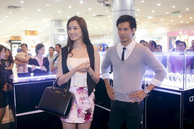 Trúc Diễm khoe dáng gợi cảm bên siêu mẫu Thanh Thức - ảnh 8