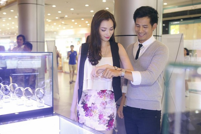 Trúc Diễm khoe dáng gợi cảm bên siêu mẫu Thanh Thức - ảnh 9