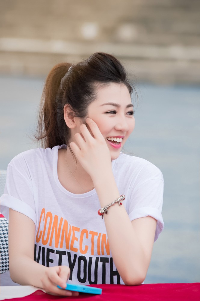 Á hậu Tú Anh thi chạy kết nối giới trẻ Việt - ảnh 4