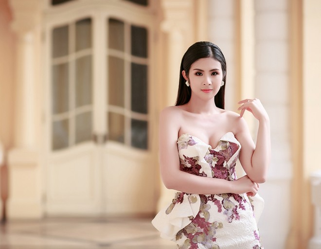 Hoa hậu Ngọc Hân bất ngờ hút hồn với phong cách gợi cảm - ảnh 3