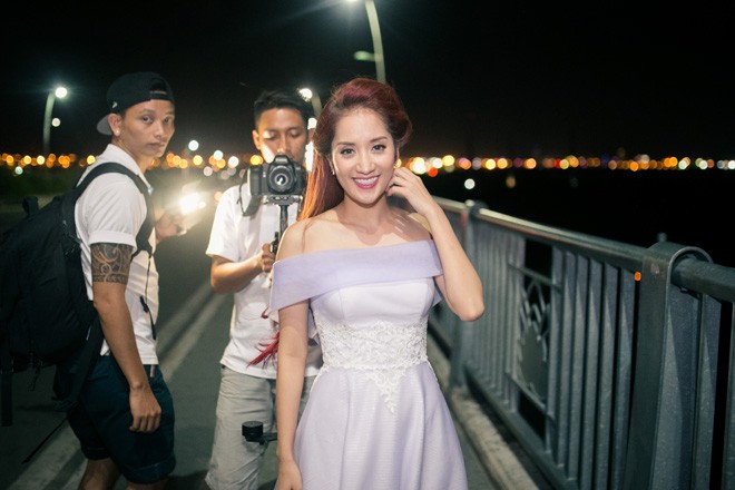 Khánh Thi tung bộ ảnh gợi cảm trong phòng tắm - ảnh 10