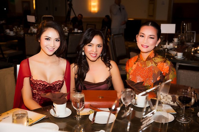 Hoa hậu châu Á tại Mỹ Jennifer Chung gợi cảm diễn catwalk - ảnh 9