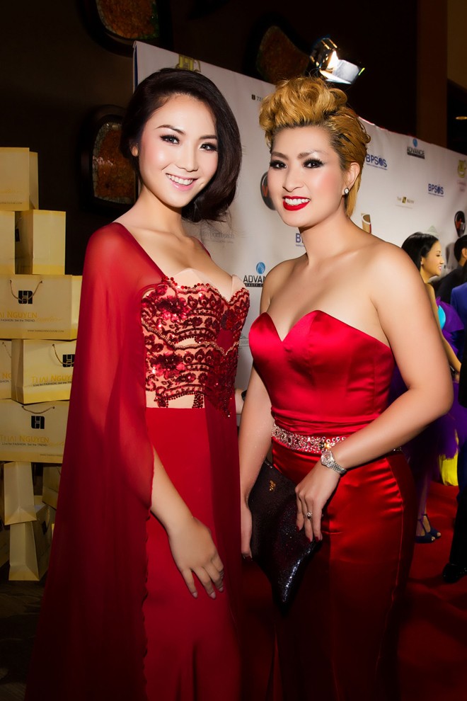 Hoa hậu châu Á tại Mỹ Jennifer Chung gợi cảm diễn catwalk - ảnh 11
