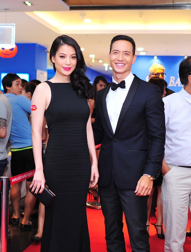 Trương Ngọc Ánh lưng trần sexy giữa trời mưa rét Hà Nội - ảnh 3