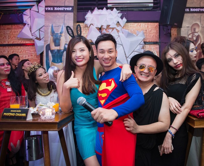 Minh Quân giả gái, Ngọc Khuê hóa ma nữ dự tiệc Halloween - ảnh 9