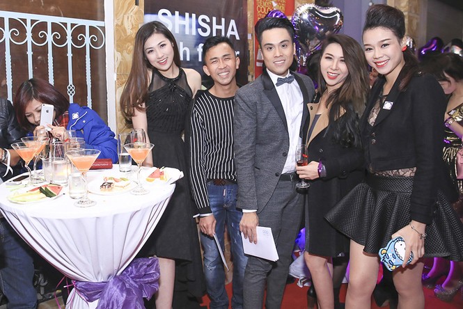 Á hậu Tú Anh xinh đẹp mừng MC Thái Dũng làm ông chủ - ảnh 7