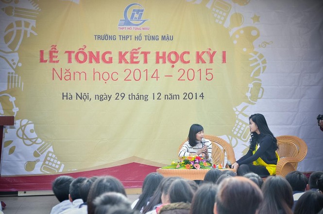 Á hậu Huyền My giản dị về trường cũ trao học bổng - ảnh 6