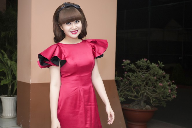 Lưu Thiên Hương 'đọ' nhan sắc trẻ trung bên Thủy Top - ảnh 1