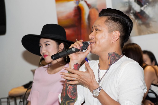 Tuấn Hưng bảnh bao bên hai hotgirl làm giám khảo - ảnh 7