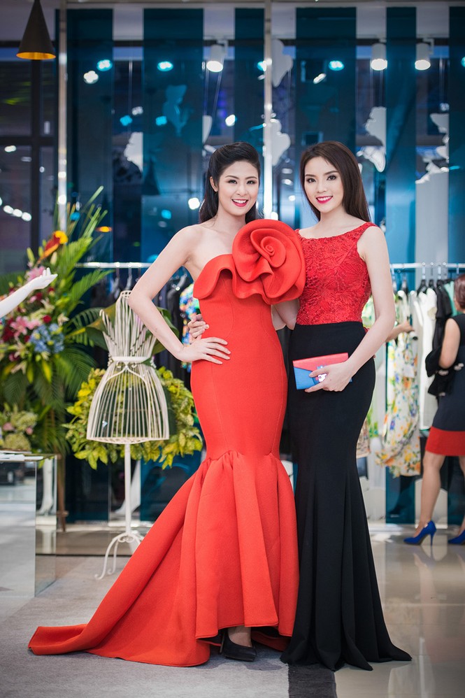Kỳ Duyên, Ngọc Hân đọ sắc với váy đỏ rực rỡ - ảnh 1
