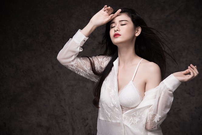 'Gái một con' Trương Quỳnh Anh tạo bạo khoe nội y ren - ảnh 8