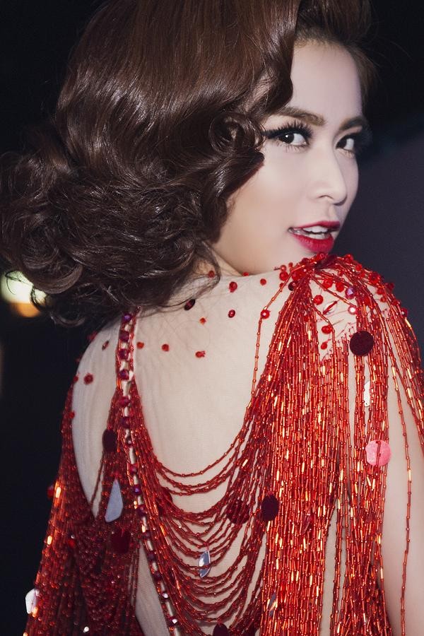 Hoàng Thùy Linh mặc sexy 'đốt cháy' sân khấu The Remix - ảnh 4