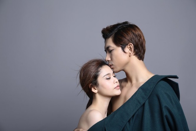 Vợ chồng Trương Quỳnh Anh chụp ảnh bán nude lãng mạn - ảnh 3