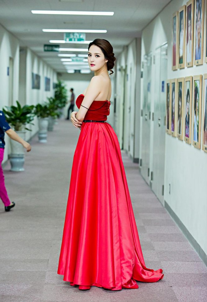 Kỳ Duyên vô cùng gợi cảm bên Hoàng Anh, Tú Anh - ảnh 10