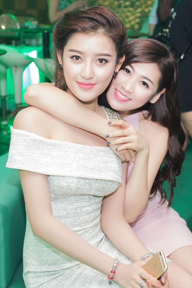 Tú Anh, Huyền My nhí nhảnh khoe dáng trước ống kính - ảnh 11