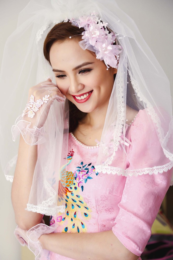 Hoa hậu Diễm Hương khóc nức nở trong hôn lễ - ảnh 12