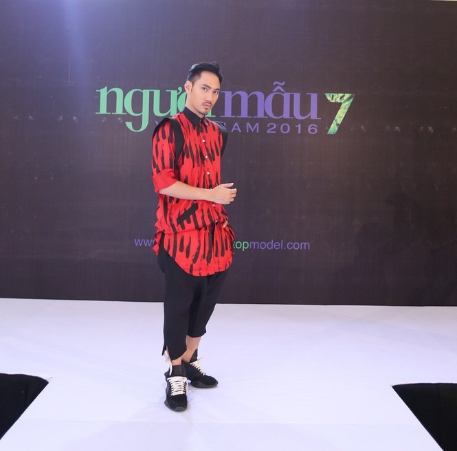 Thanh Hằng gợi cảm trên biển - ảnh 7