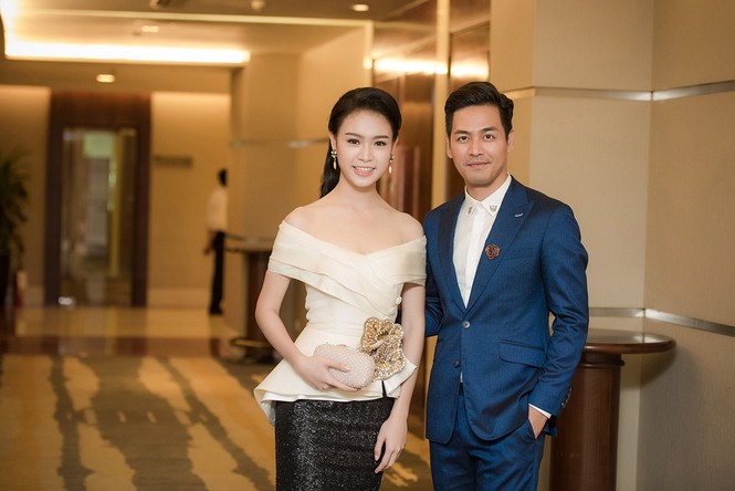 Phùng Bảo Ngọc Vân, Trần Tố Như xinh đẹp hội ngộ ở Hà Nội - ảnh 11