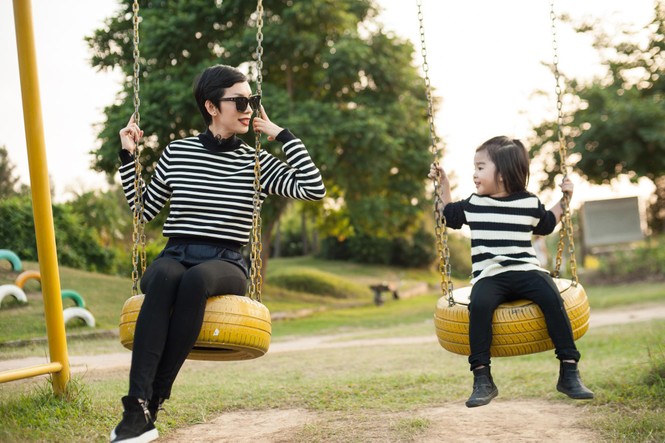 Con gái siêu mẫu Xuân Lan cực đáng yêu bên mẹ - ảnh 10