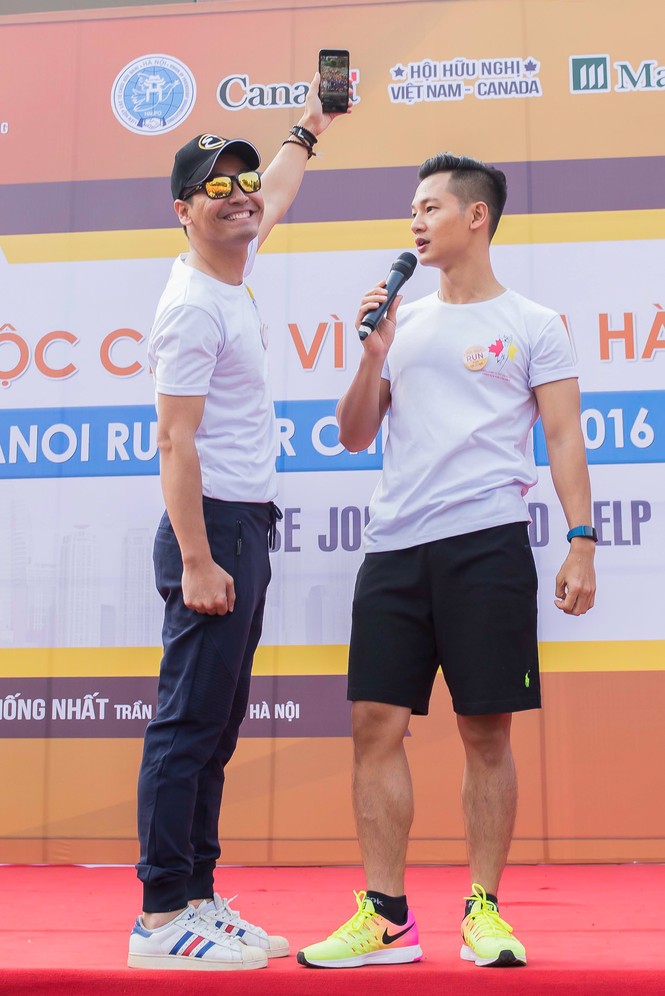 Hoa hậu Mỹ Linh rạng rỡ chạy bộ vì trẻ em - ảnh 7