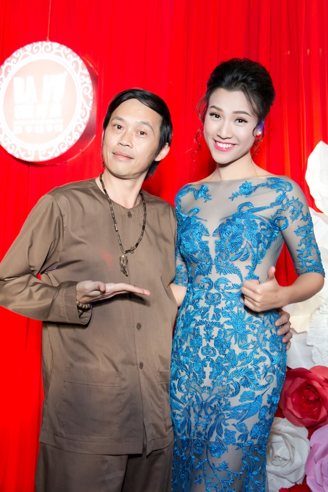 Khánh My, Hoàng Oanh 'thiêu đốt' với váy xuyên thấu - ảnh 7