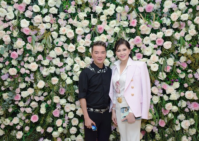 Angela Phương Trinh môi đỏ, da trắng sứ như bạch tuyết - ảnh 6