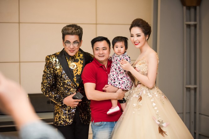 Á hậu Thuỵ Vân điệu đà khiêu vũ cùng MC Thanh Bạch - ảnh 6