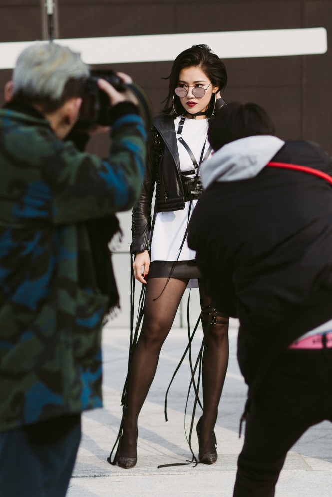 Hotgirl Milan Phạm được các tay máy săn đón ở Seoul Fashion Week - ảnh 3