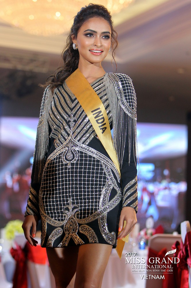 Dàn thí sinh Miss Grand lộng lẫy dự dạ tiệc tại Phú Quốc - ảnh 7