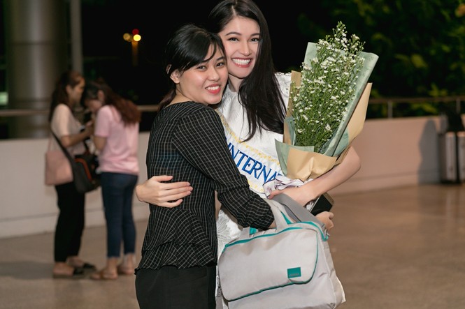Á hậu Thùy Dung mang 140kg hành lý sang Nhật dự thi Miss International - ảnh 6