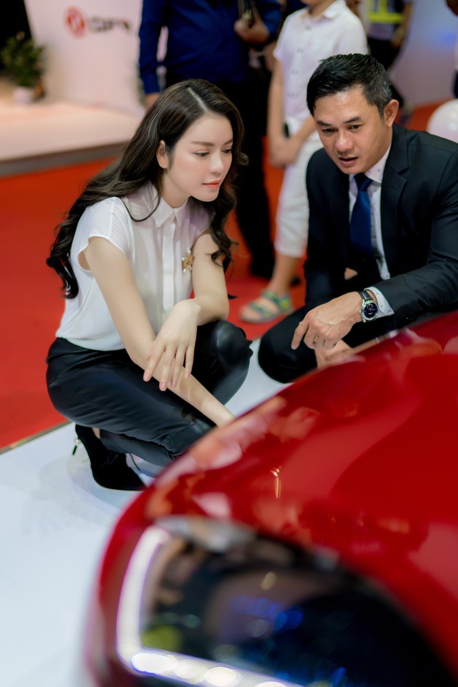 Lý Nhã Kỳ bỏ gần 13 tỷ đồng mua xe hơi thể thao mới - ảnh 4
