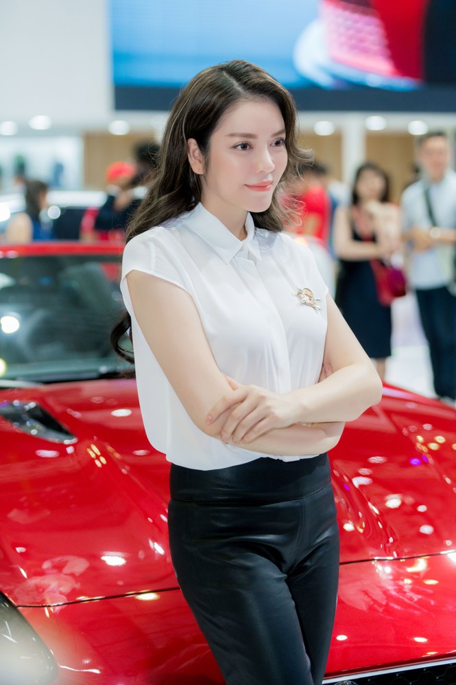 Lý Nhã Kỳ bỏ gần 13 tỷ đồng mua xe hơi thể thao mới - ảnh 8