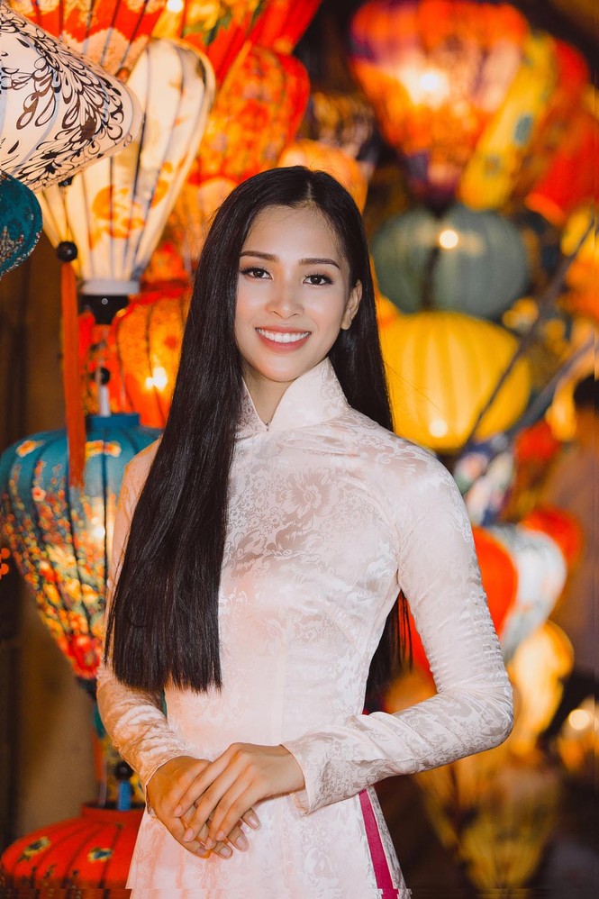 Hoa hậu Tiểu Vy hé lộ diễn hài kịch trong ‘Táo Xuân Kỷ Hợi 2019’ - ảnh 4