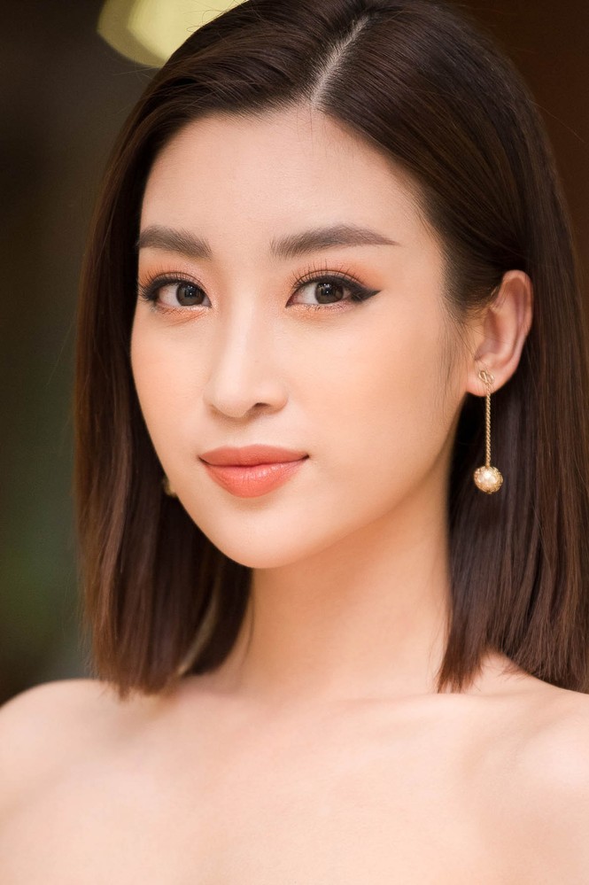 Hoa hậu Mỹ Linh vai trần gợi cảm làm giám khảo Người đẹp Kinh Bắc - ảnh 6