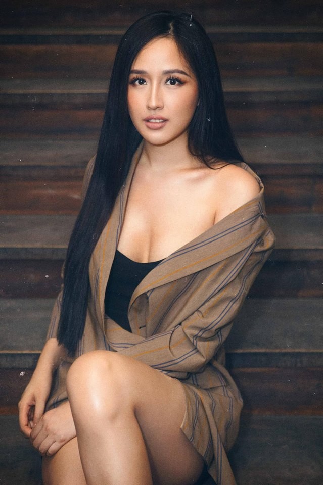 Mai Phương Thuý diện mốt 'giấu quần' sexy khiến fans 'phát sốt' - ảnh 3