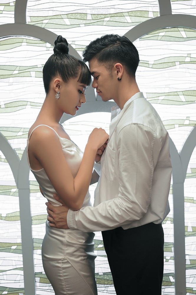 Trọng Hiếu kể chuyện tình của bố mẹ thời mới sang Đức trong MV mới - ảnh 1