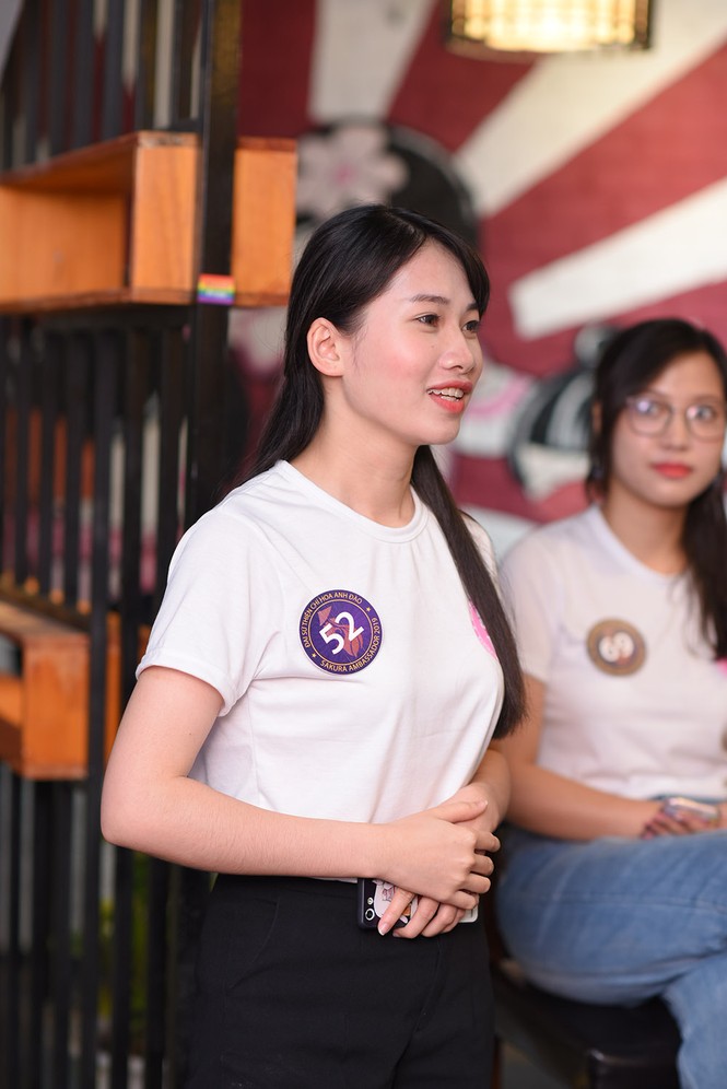 Thí sinh Đại sứ Hoa Anh Đào khoe dáng trên sàn tập - ảnh 2