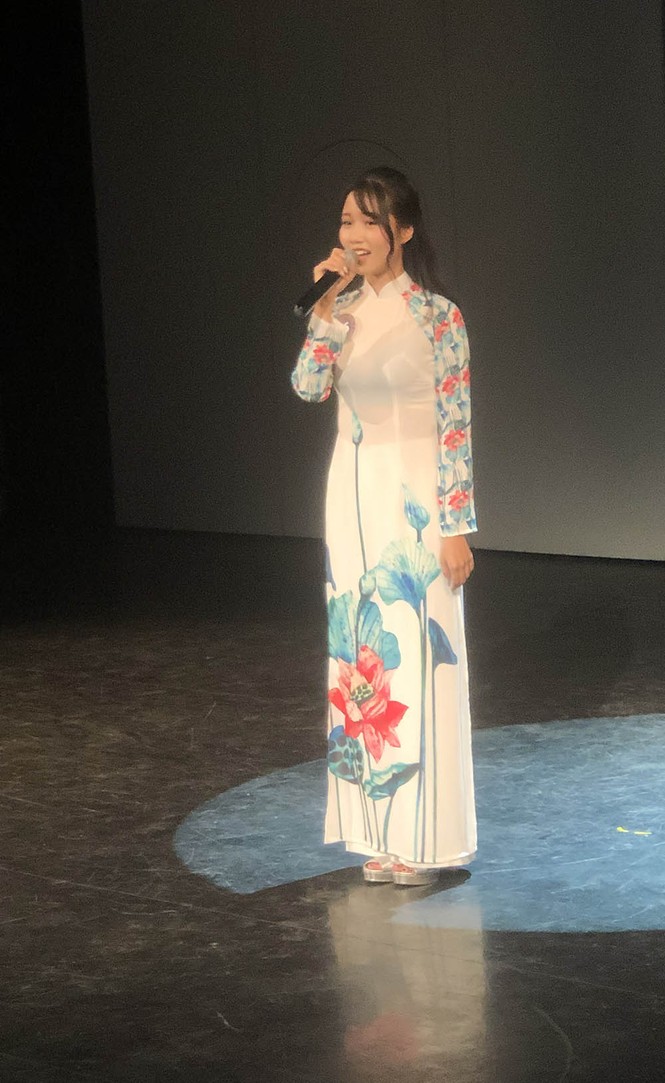 Thí sinh Đại sứ Hoa Anh Đào 2019 tất bật tổng duyệt trước 'giờ G' - ảnh 2