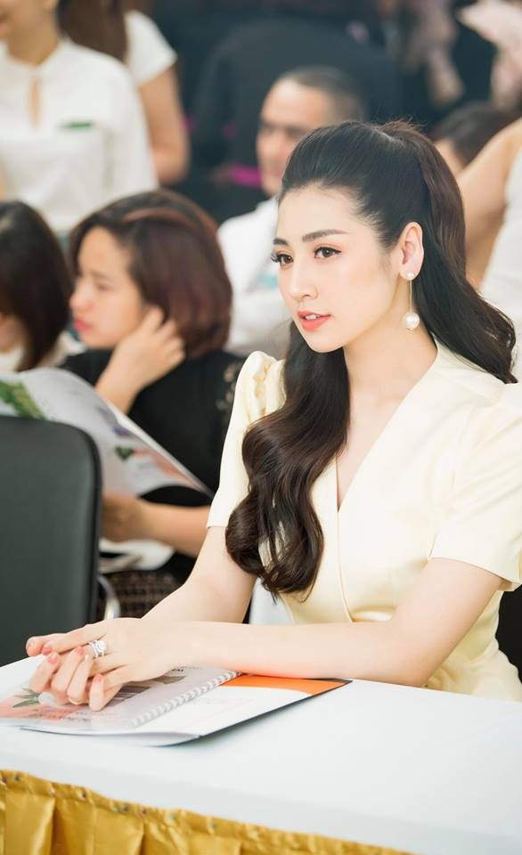 H'Hen Niê gây xúc động với rổ rau từ quê để mang theo lên Sài Gòn - ảnh 4