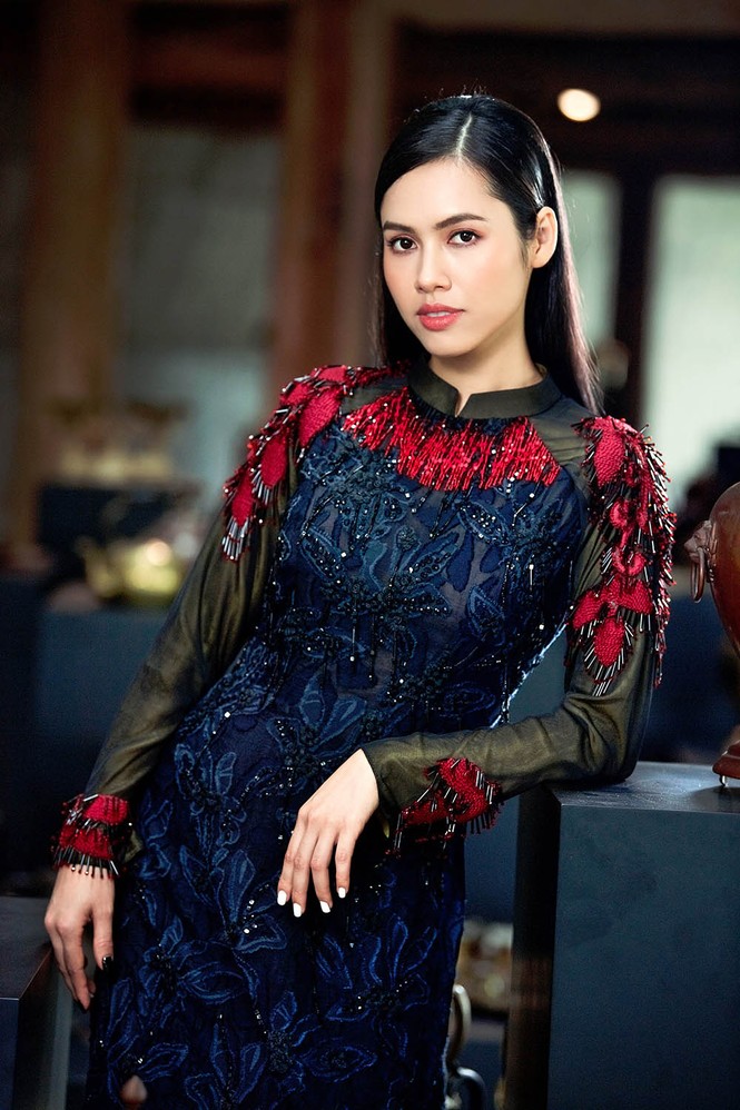 Á hậu Tú Anh xinh đẹp đưa con trai đi dạo - ảnh 12