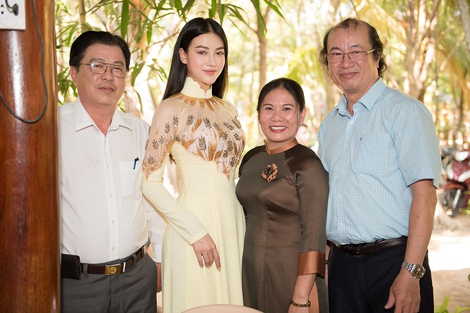 Hoa hậu Phương Khánh xinh đẹp với áo dài, trở thành Đại sứ du lịch tỉnh Bến Tre - ảnh 6