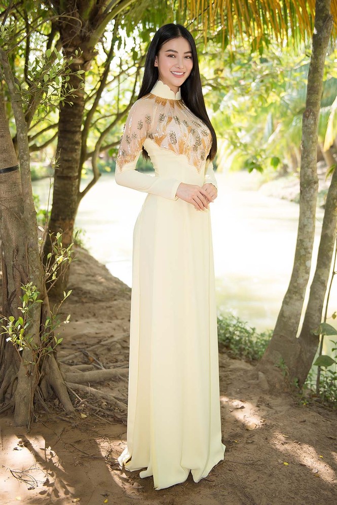 Hoa hậu Phương Khánh xinh đẹp với áo dài, trở thành Đại sứ du lịch tỉnh Bến Tre - ảnh 1