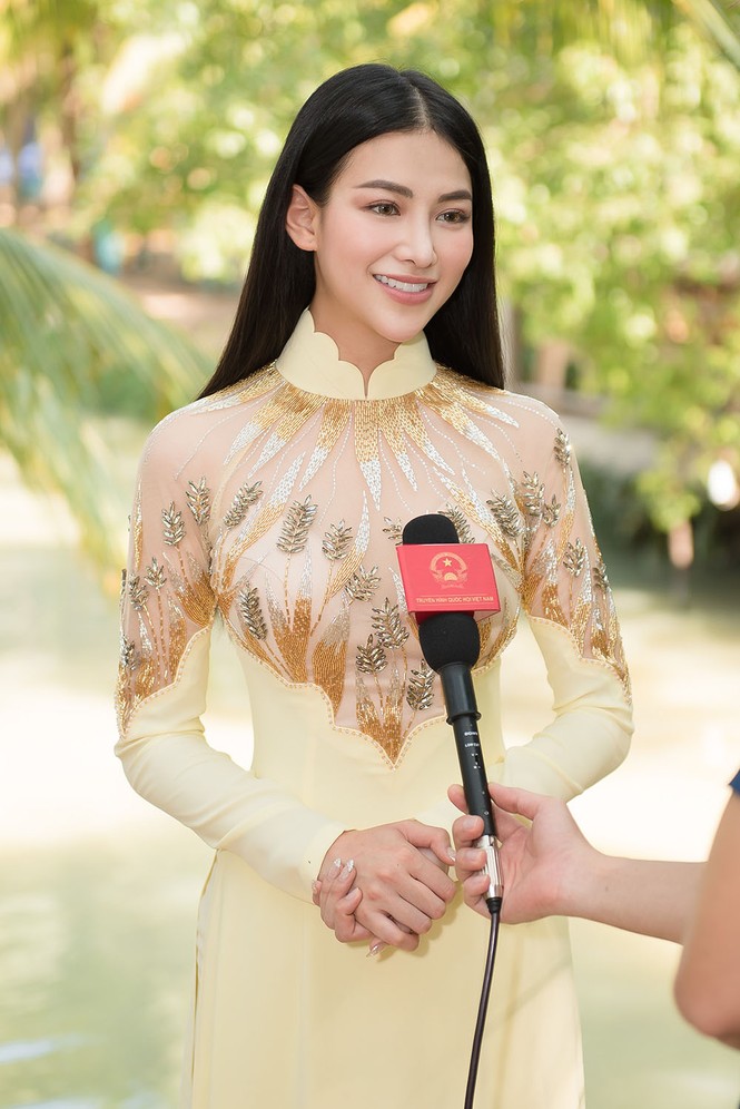 Hoa hậu Phương Khánh xinh đẹp với áo dài, trở thành Đại sứ du lịch tỉnh Bến Tre - ảnh 4