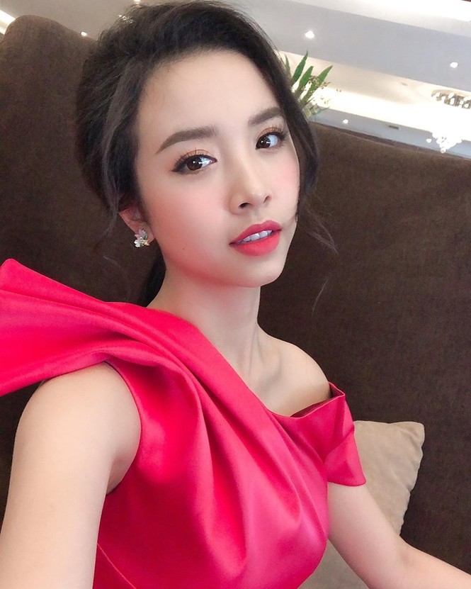 Hoàng Thuỳ đeo cánh thiên thần nội y, thử thách trình diễn áo tắm Miss Universe - ảnh 14