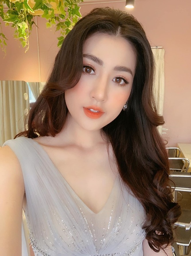 Á hậu Phương Nga 'chạm trán' người tình màn ảnh của bạn trai Bình An - ảnh 7
