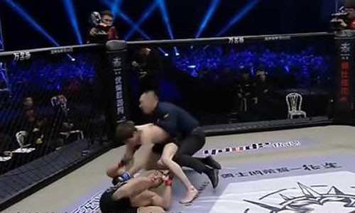 Cao thủ Thiếu Lâm bị võ sĩ MMA hạ đo ván trong 6 giây - ảnh 1