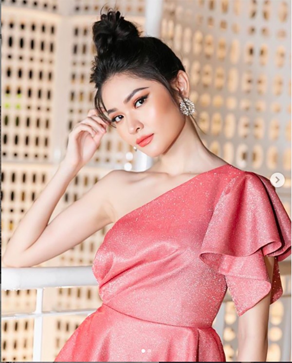 H'Hen Niê, Lệ Hằng đọ sắc vóc nóng bỏng tại hậu trường chụp ảnh bikini - ảnh 11