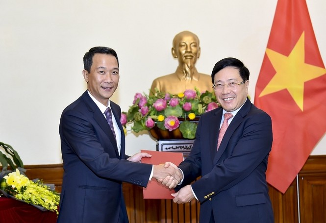 Phó Thủ tướng, Bộ trưởng Ngoại giao trao quyết định bổ nhiệm nhân sự - ảnh 2