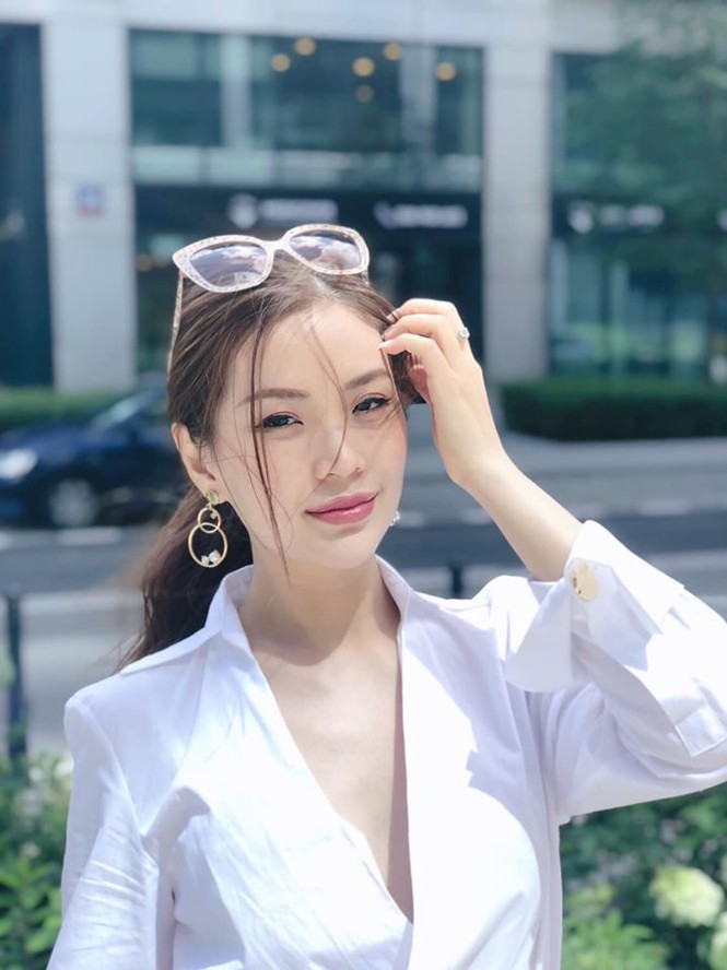 Á hậu Thanh Tú vui vẻ hội ngộ dàn 'bông hậu' sau gần 1 tháng sinh con - ảnh 7